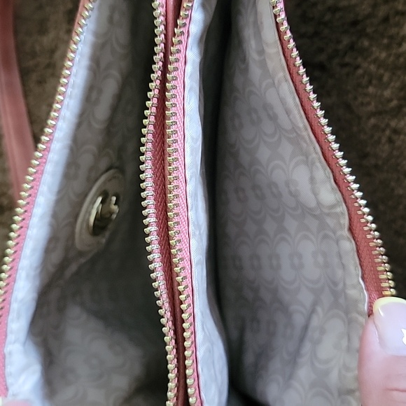 CHARMING CHARLIE DOUBLE POCKET BAG - Picture 2 of 4